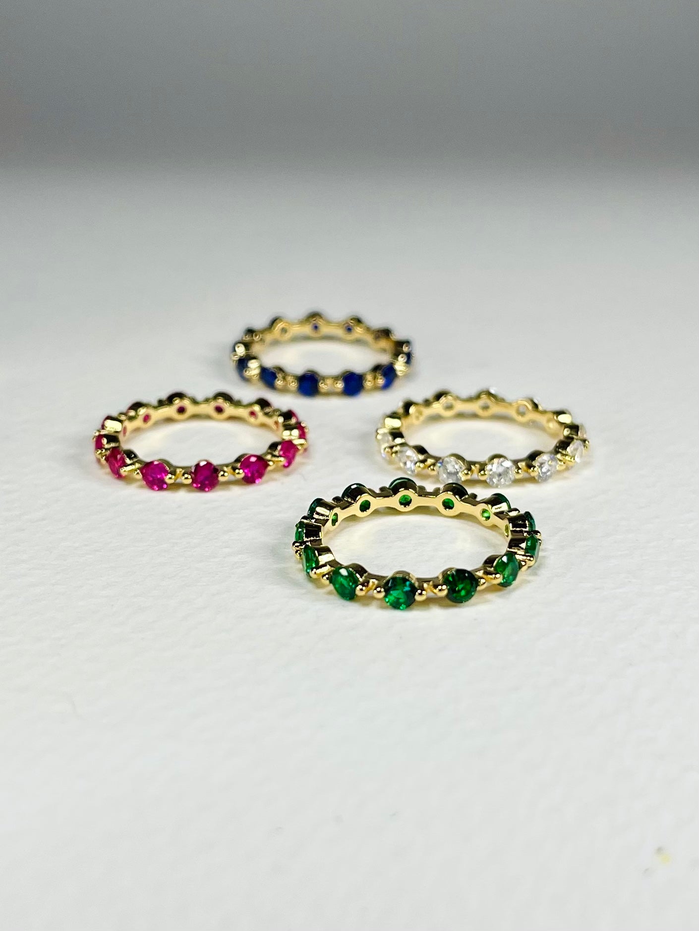 Anillo Zircones Banda